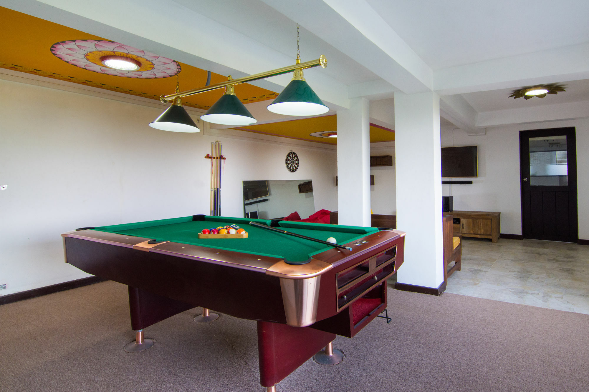 Hotel The Theva Residency Kandy Esterno foto