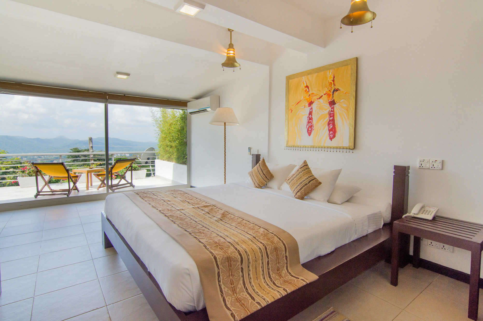 Hotel The Theva Residency Kandy Esterno foto