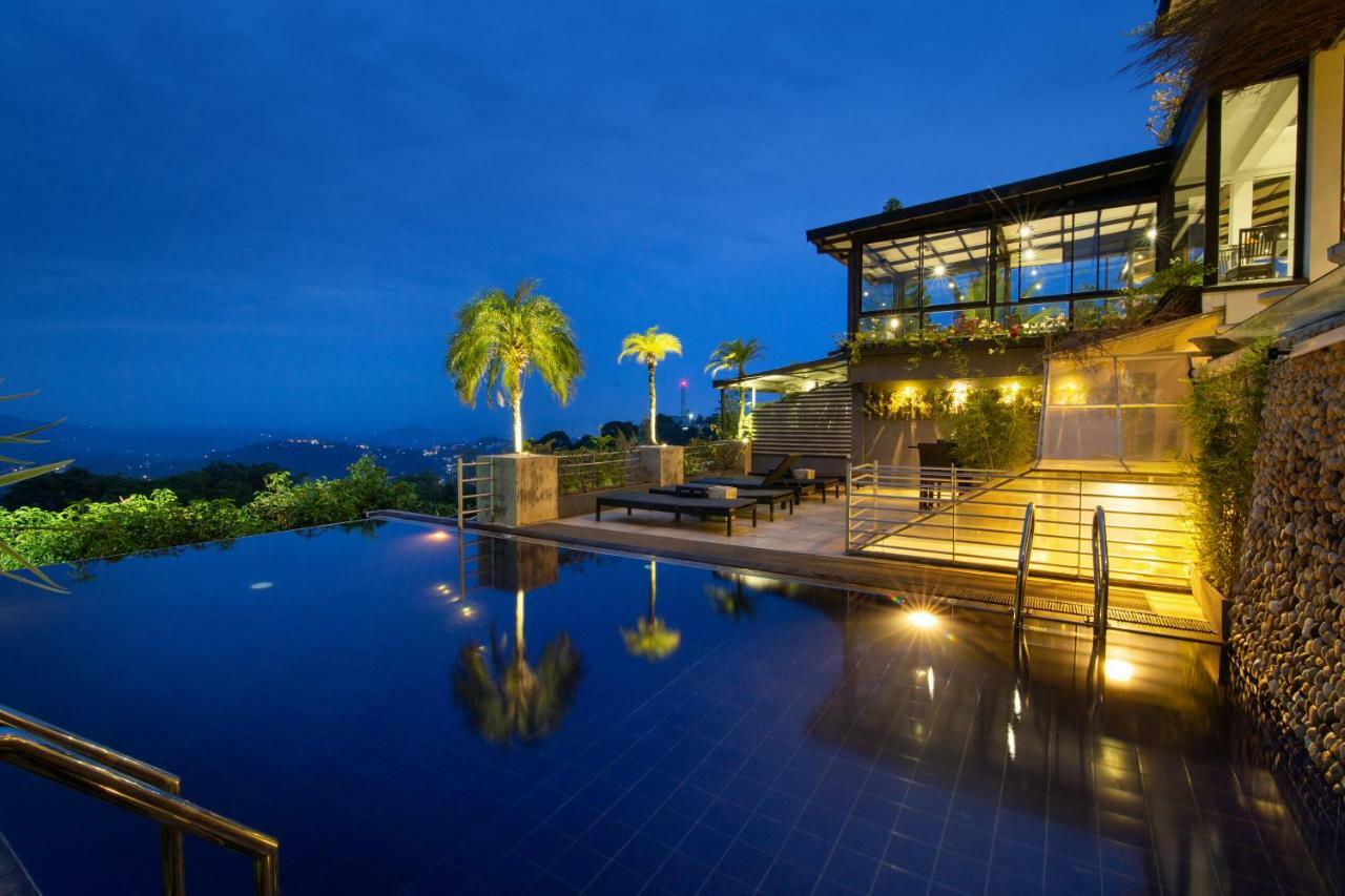 Hotel The Theva Residency Kandy Esterno foto